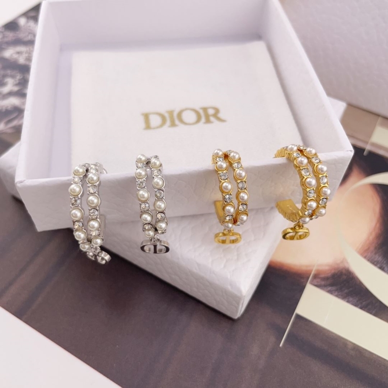 chr1st1an D10r earrings